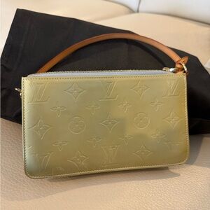 Louis Vuitton Pochette